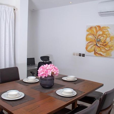 Luxury Suites Chester One Dakar Buitenkant foto