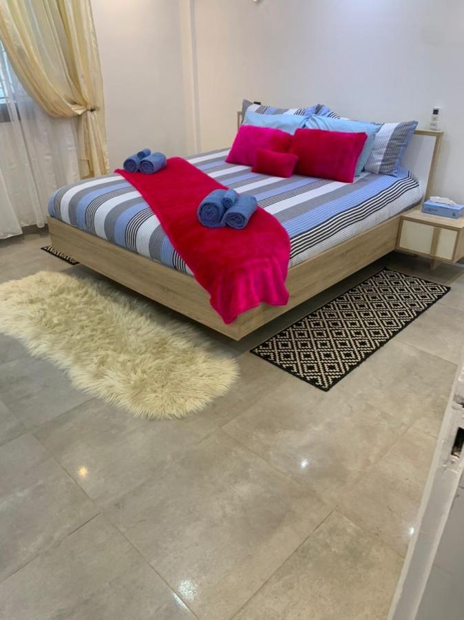 Luxury Suites Chester One Dakar Buitenkant foto