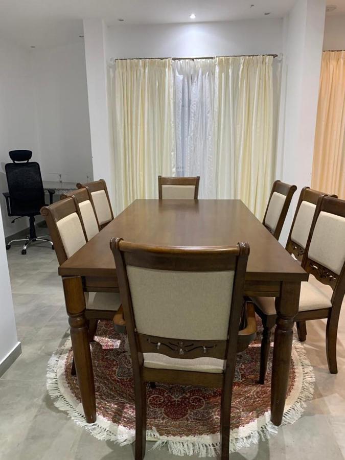 Luxury Suites Chester One Dakar Buitenkant foto