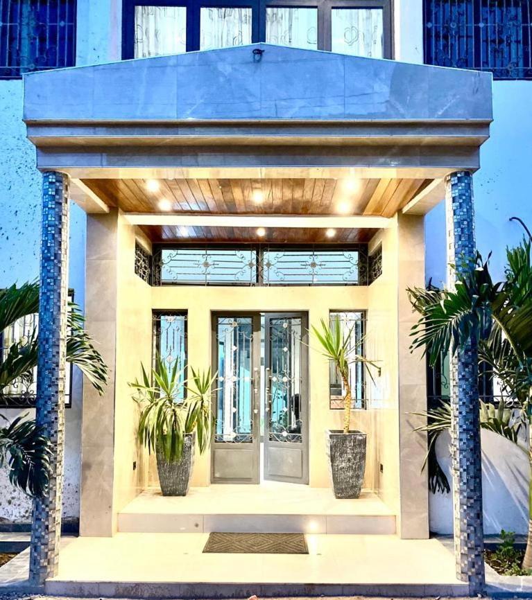 Luxury Suites Chester One Dakar Buitenkant foto